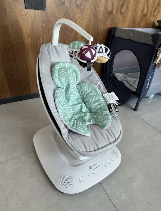 MamaRoo 5.0 4Moms Крісло-гойдалка/ заколисуючий центр немовлят