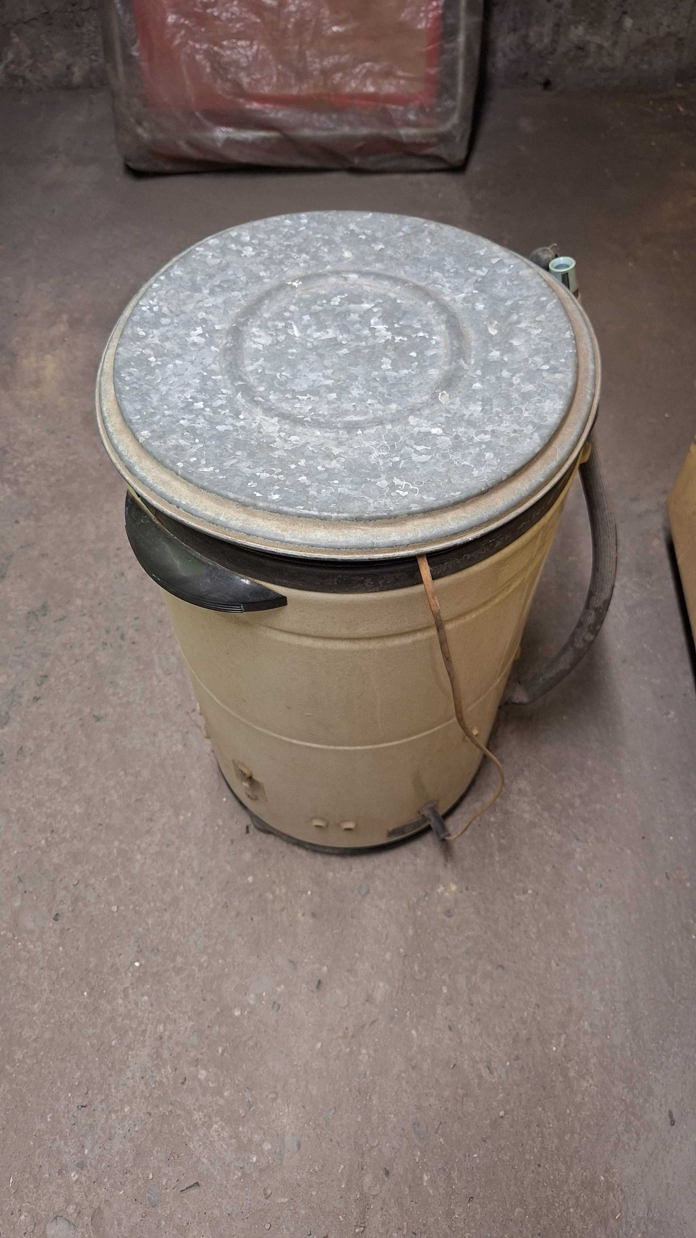Oryginalna pralka Frania z PRL-u
