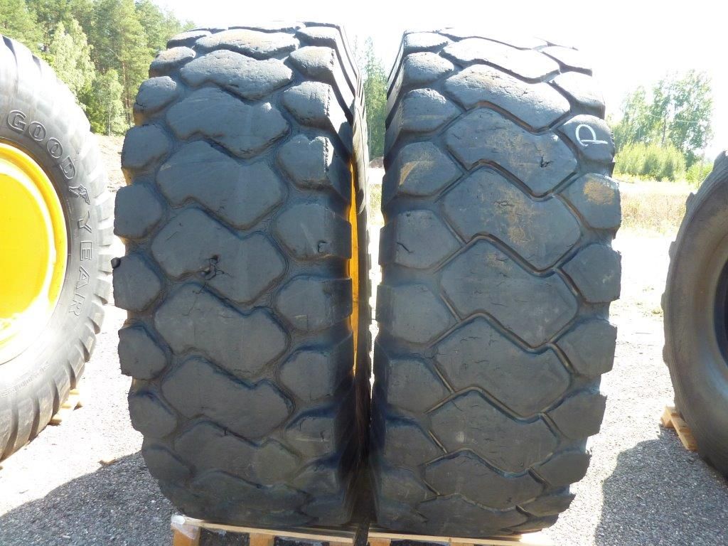2x Koło używane 24.00R35 24.00-35 MICHELIN 3500zł(szt.) W937