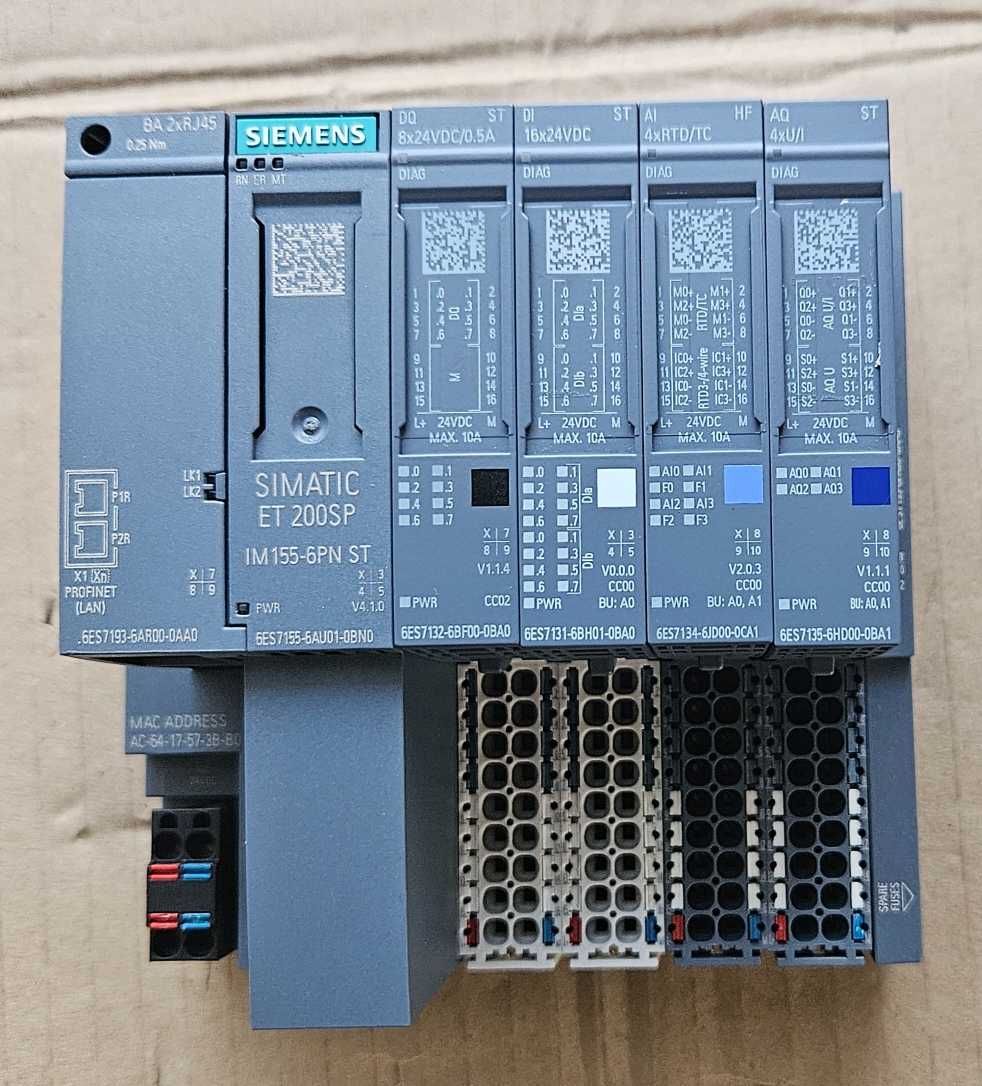Siemens ET200SP.