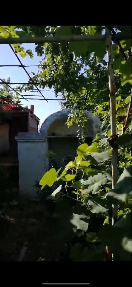 Продам будинок з земельною ділянкою