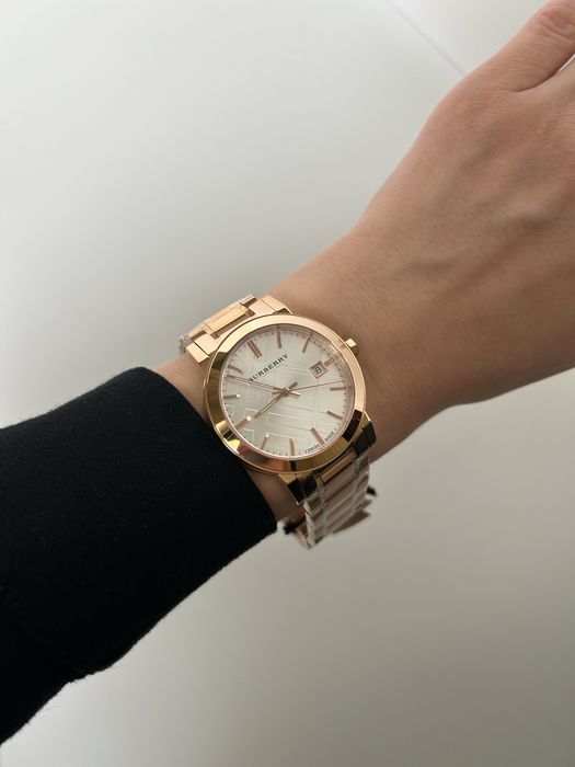 Годинник burberry bu9104 та bu9004