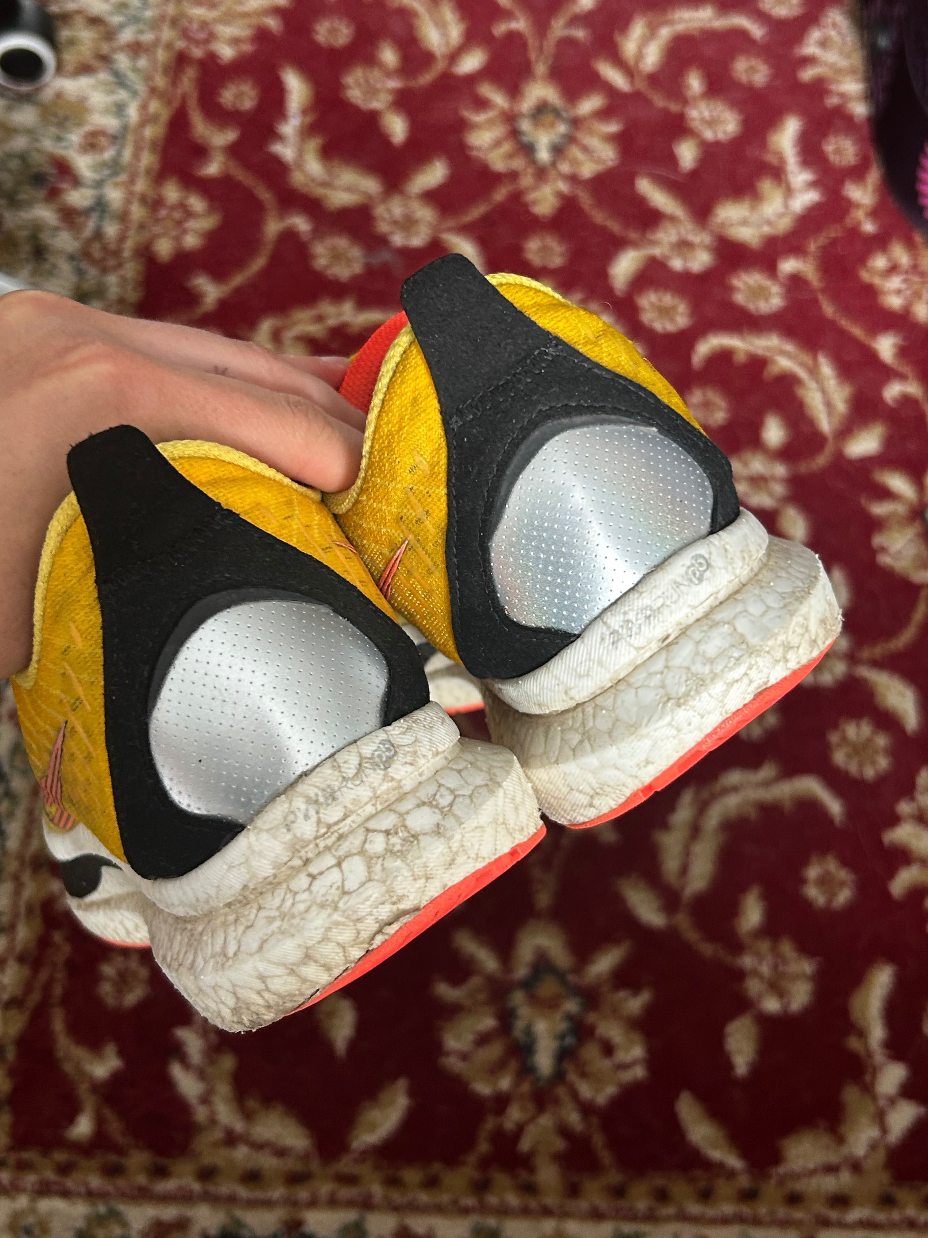 Saucony Endorphin speed 2 buty do biegania 43