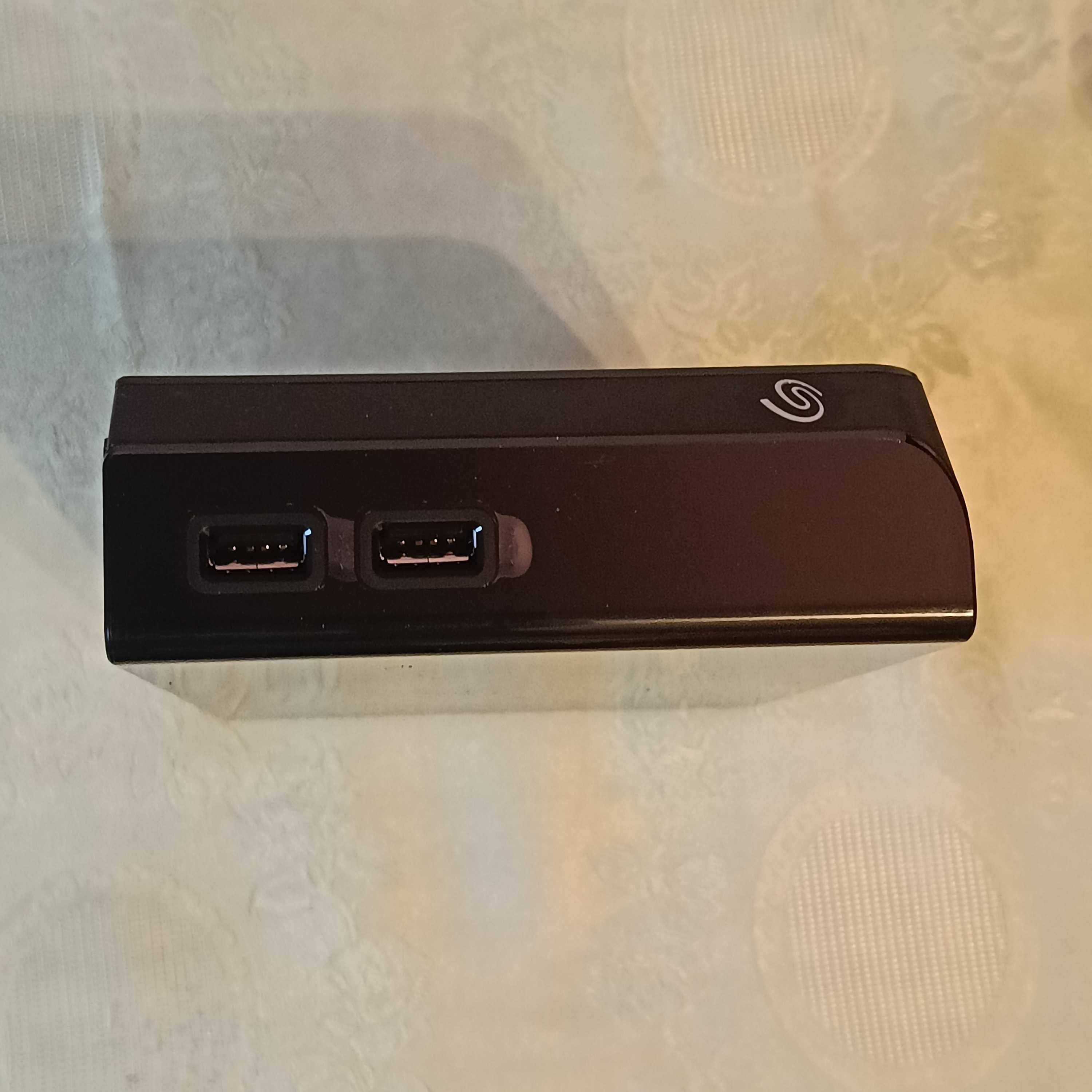 Seagate backup Plus hub kieszeń 3.5 - 2.5 cal.  HDD / SSD