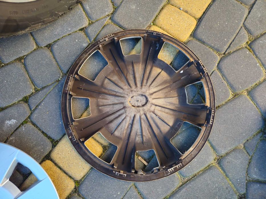 kołpaki 17 Toyota oryginalne miekkie nieuszkodzone bardzo ladny wzor