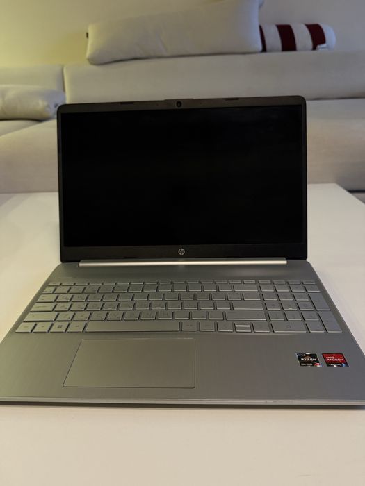 HP Laptop 15s (Ryzen 7 / 16 ГБ / 512 ГБ SSD)