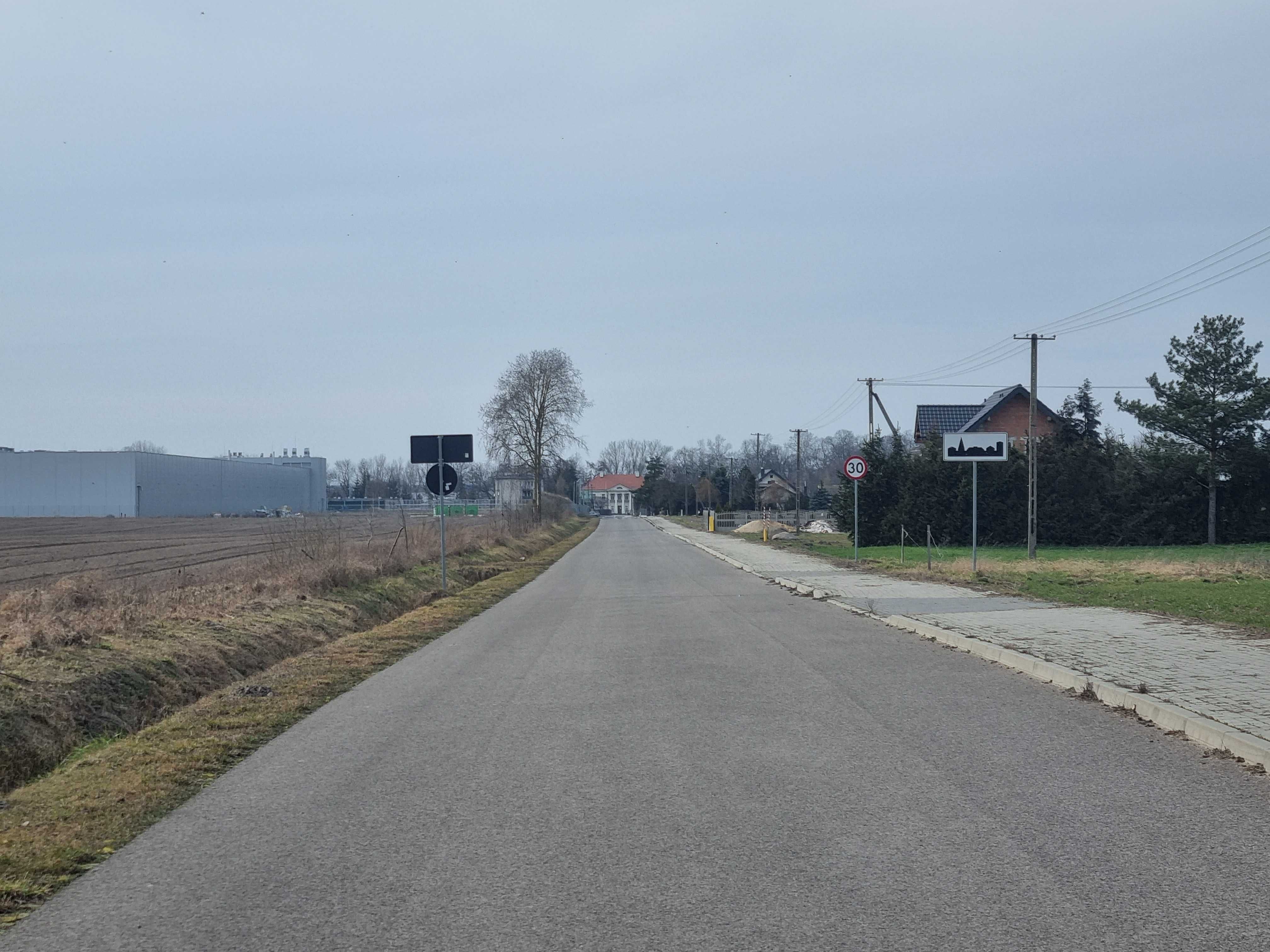 Działka budowlana 1.500 m2. Gostków Stary. Poddębice. Łódzkie.