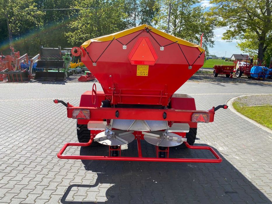 Rozsiewacz Nawozów Sypkich, Wapno, Nawóz. Taśmowy. 5T Lisicki Nowy!