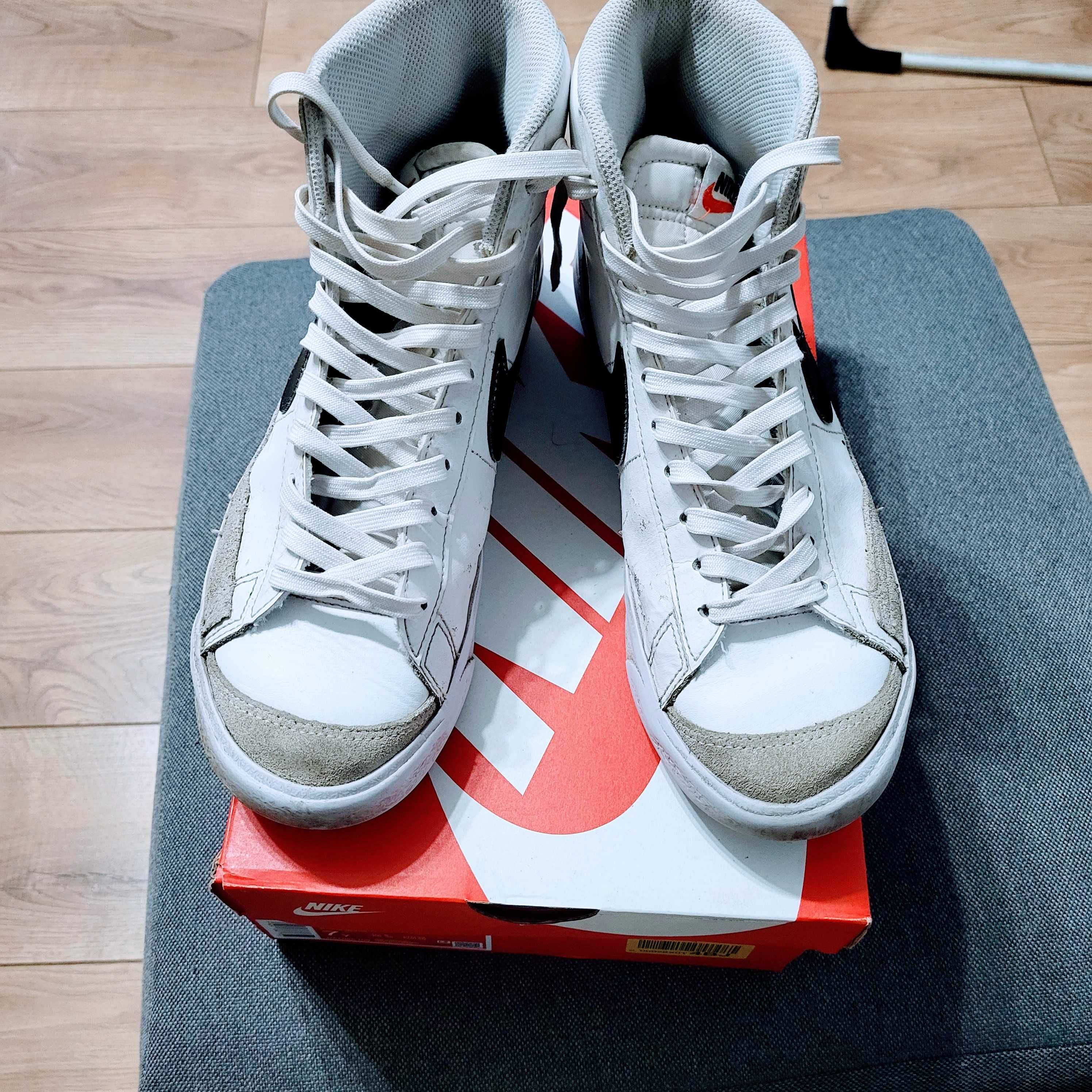 Nike Sportswear BLAZER MID 77 - Sneakersy wysokie r. 40 biało-czarne