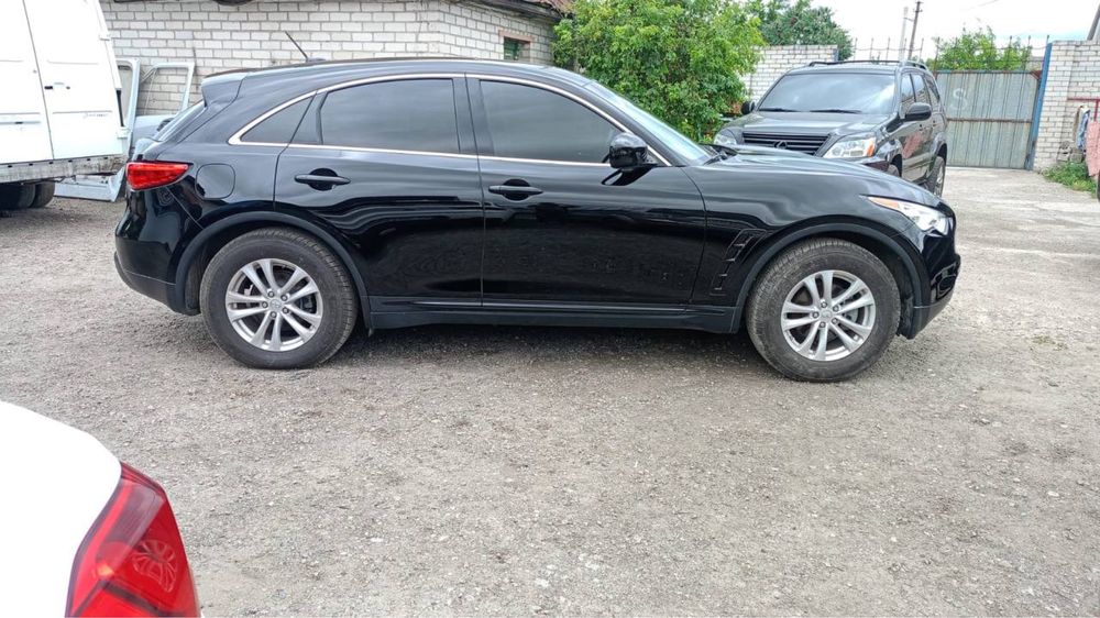 Infiniti qx70 черный