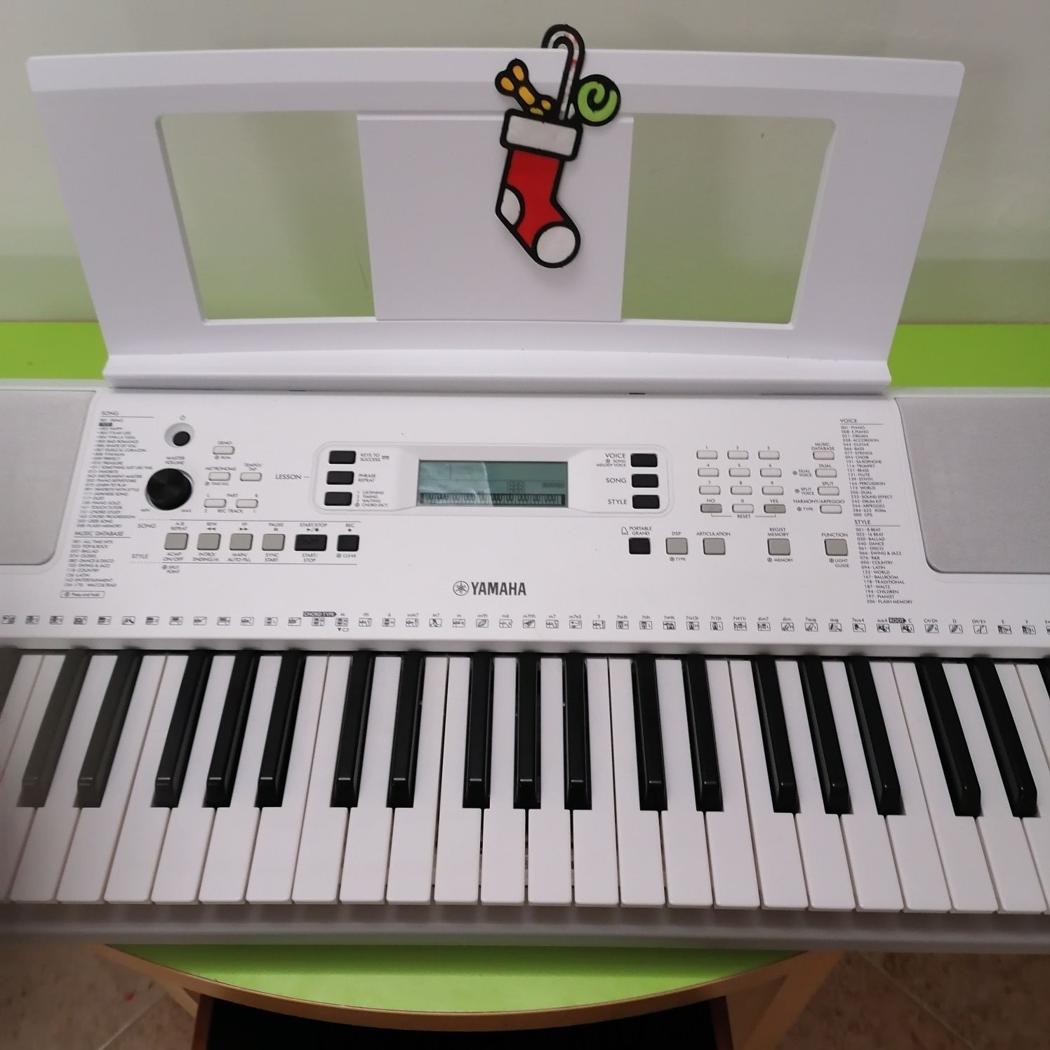 Piano Yamaha ez300