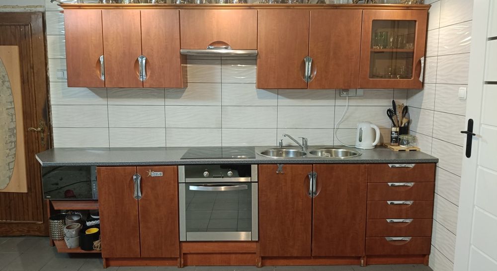 Meble kuchenne wraz z agd