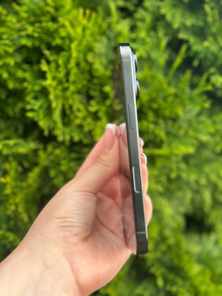 iPhone 16 PRO 256