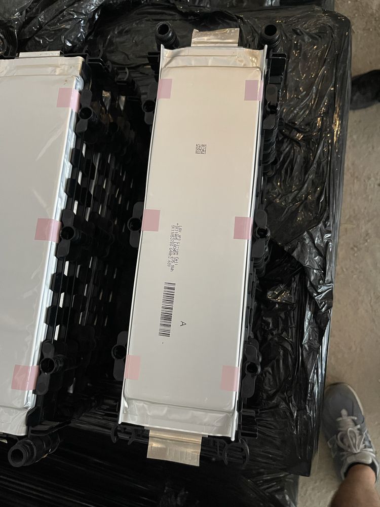 Акумуляторні ячейки, пакети E64 Lg chem LiNMC