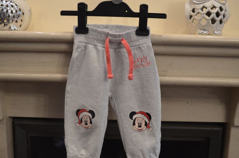 ŚWIĄTECZNE spodenki dresowe z myszką MINIE 9-12m, r. 80 dresy stan BDB