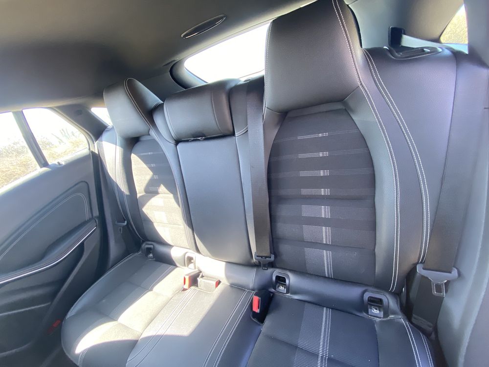 Mercedes Benz CLA 180d Shooting Brake Urban