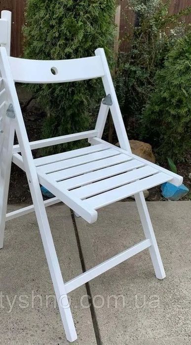 Крісло дуже легке, зроблене з екологічно чистих матеріалів: бу