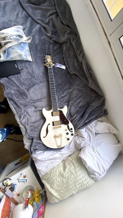 Ibanez AMH90 Pearl Artcore Semi Hollow Electric Guitar