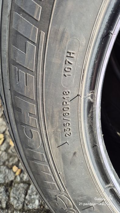 Opony zimowe Michelin 235x60x18