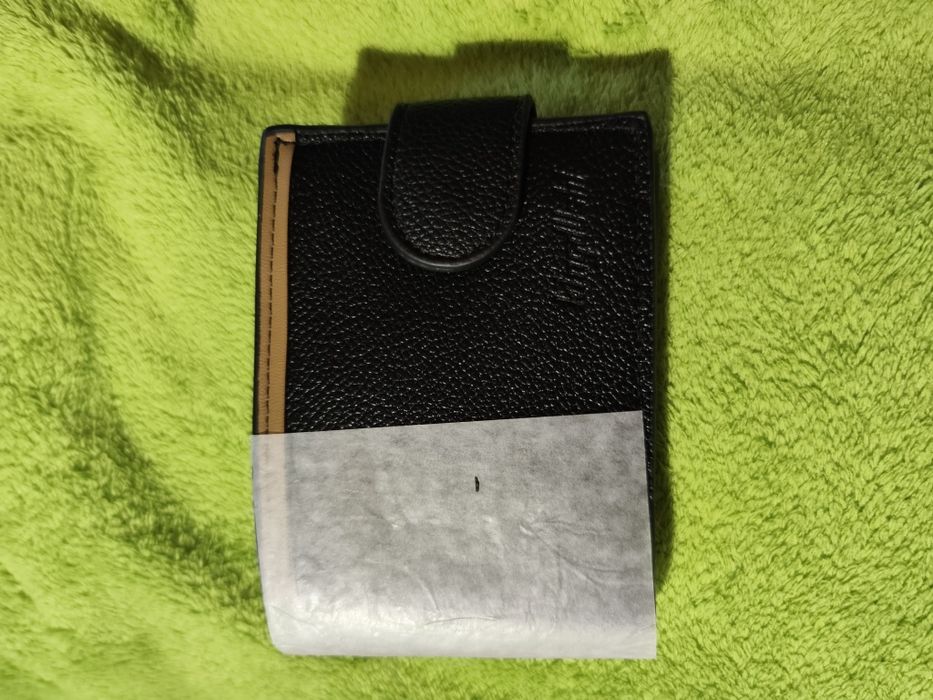 Carteira preta de homem