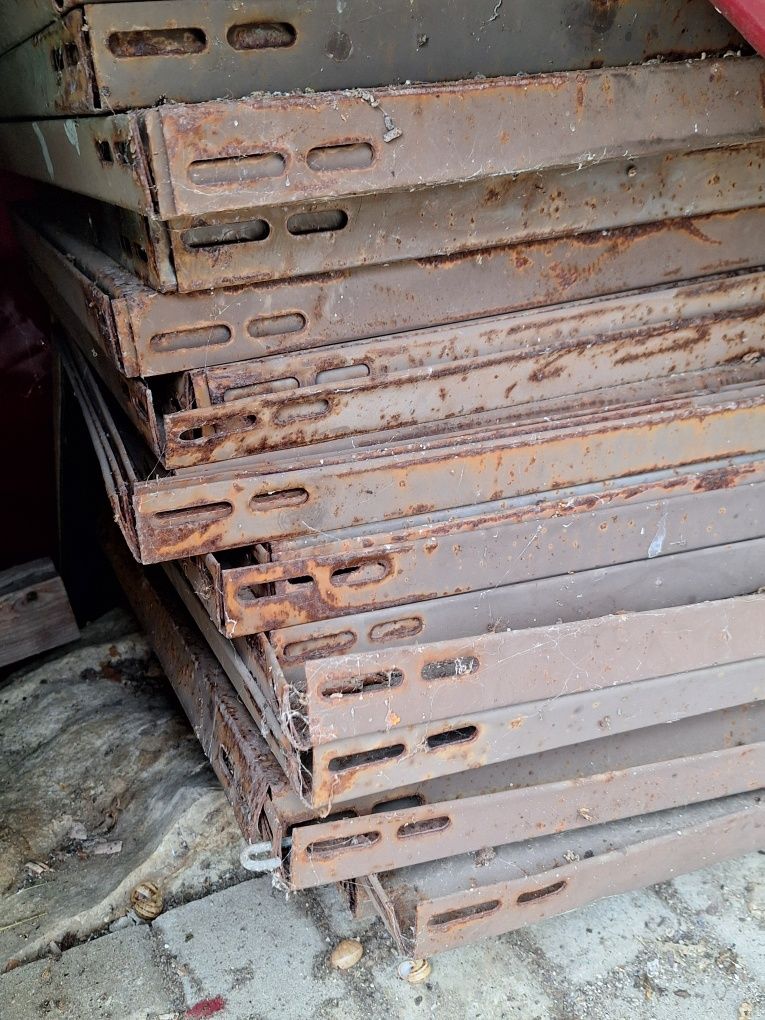 Parteleiras metalicas