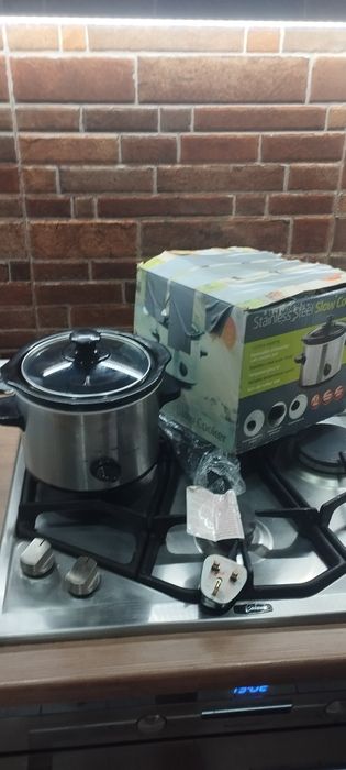 Продам медленноварку,скороварку