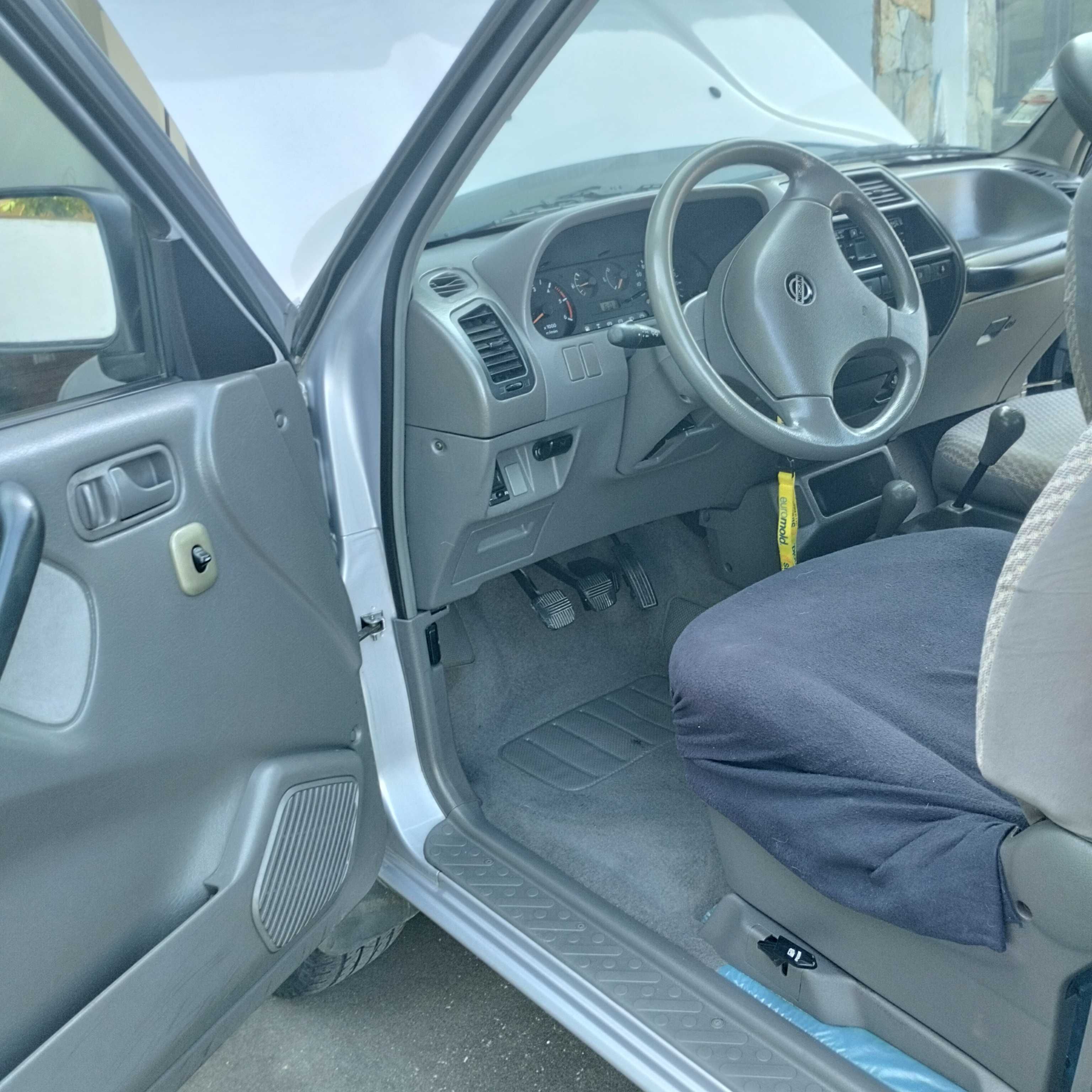 Nissan Terrano 100%original