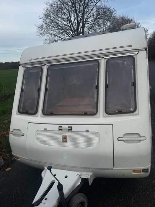 Caravana Compass kesignton 4 camas ano 2000