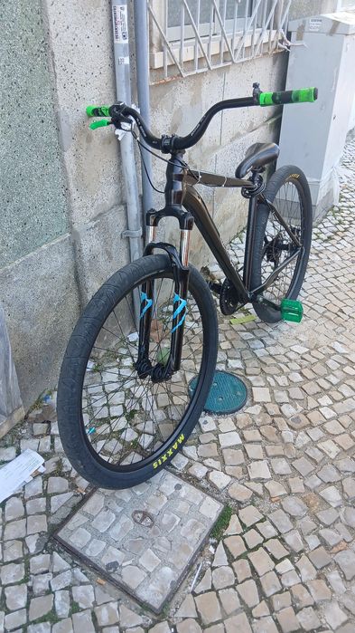 Bicicleta de grau aro 29