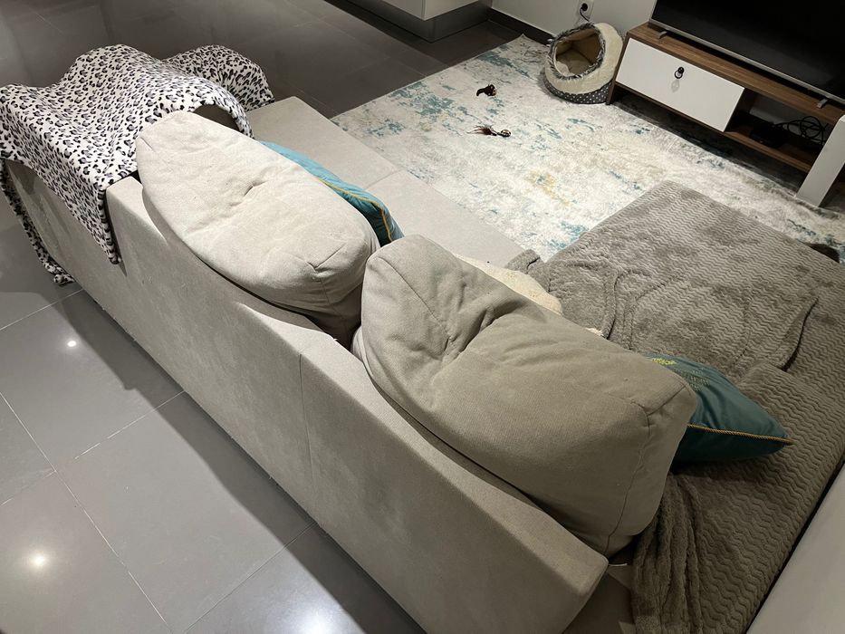 Vendo sofá 3 lugares com chaise longue