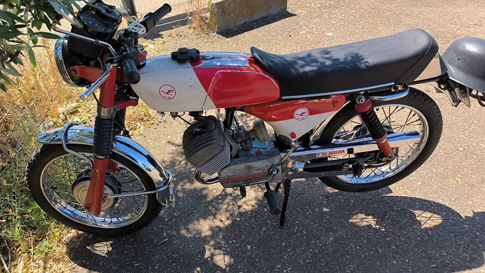 Motorizada muito rara F15