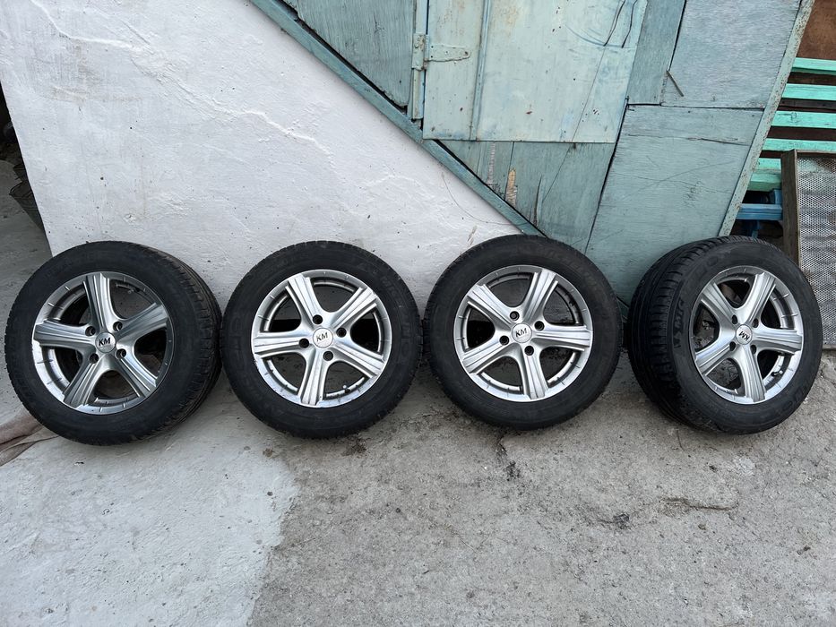 Диски R15 4*114,3. Mishelin 195/60 r15