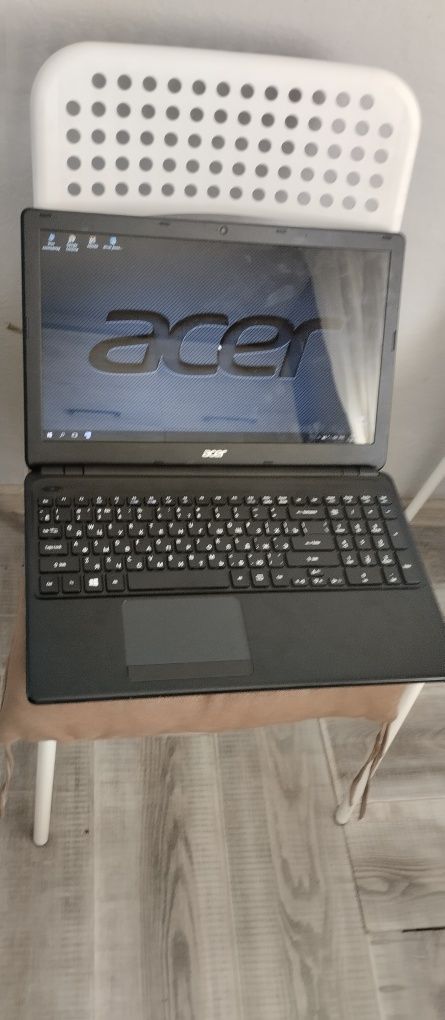 Ноутбук асеr e1 522.