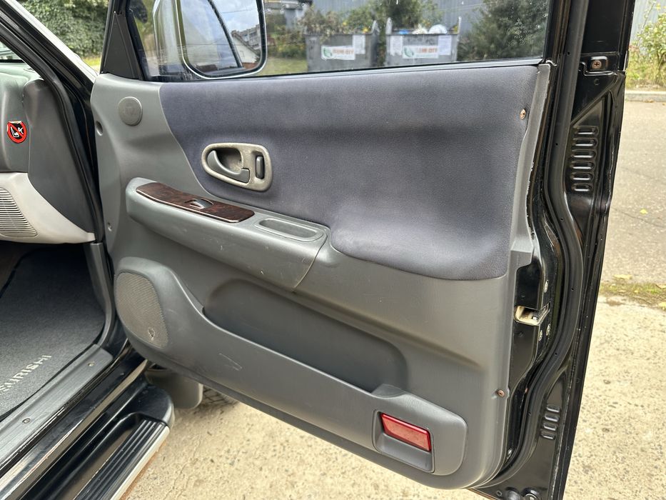 Продам Mitsubishi Pajero Sport на автомате газ/бензин!