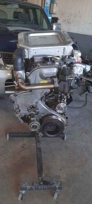 Motor nissan navara yd25 2005