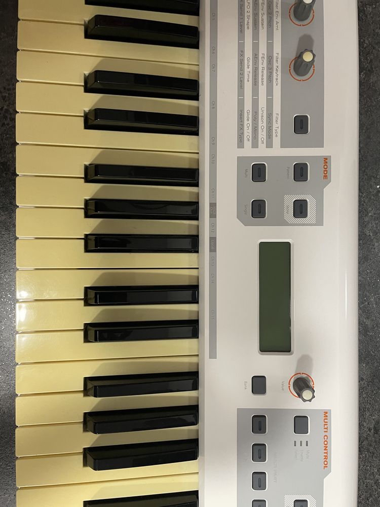 Syntezator m audio venom