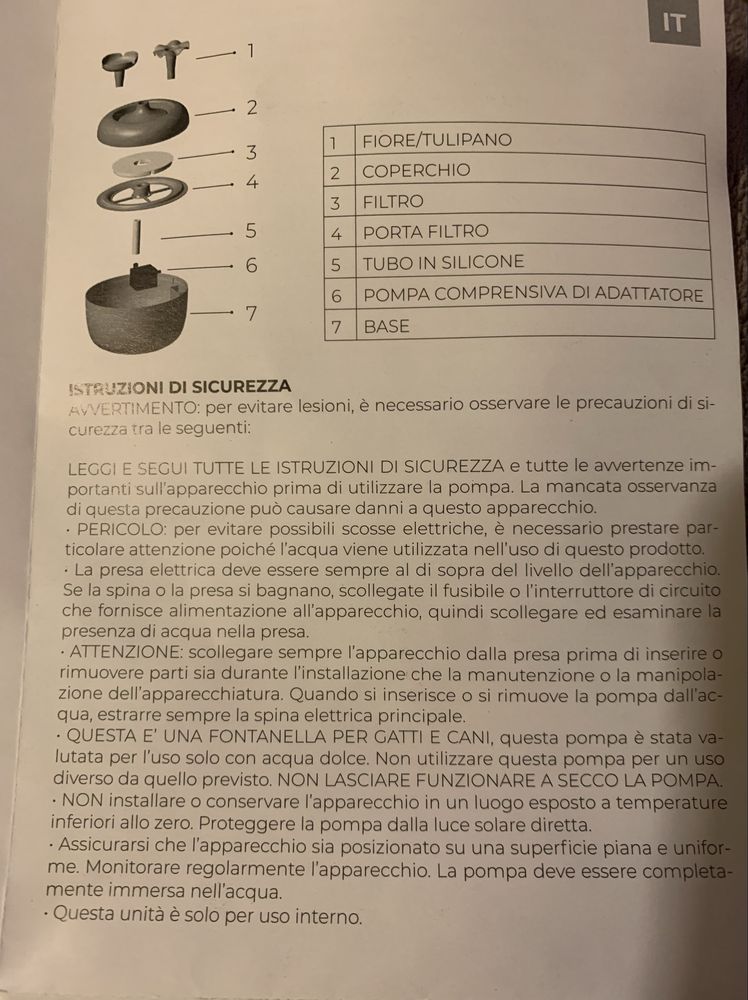 Fonte de água para gatos