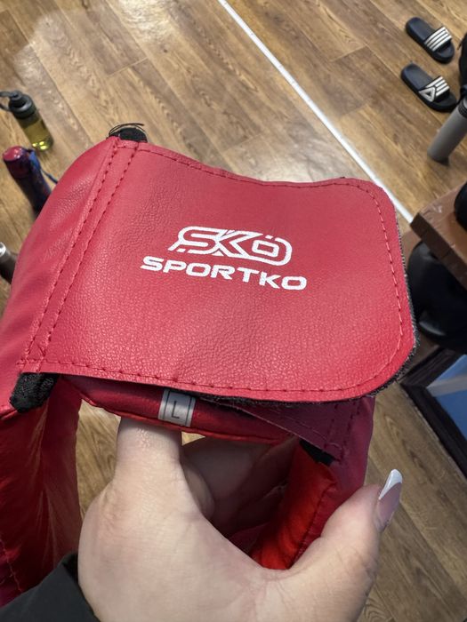 Продам шолом для єдиноборств