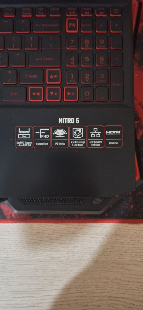 Acer nitro 5 i7 9750H GTX1650