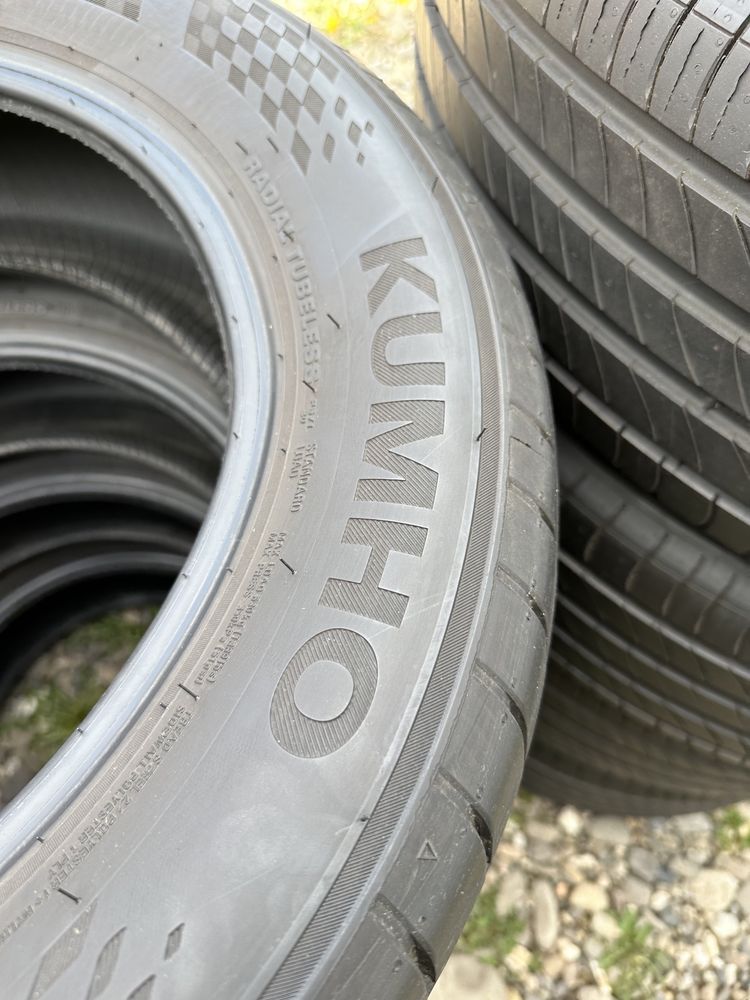 205/60/16 Kumho Ecsta PS71