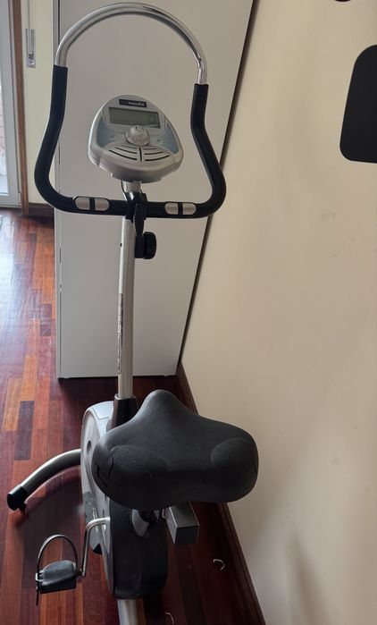 Bicicleta estática Newfit
