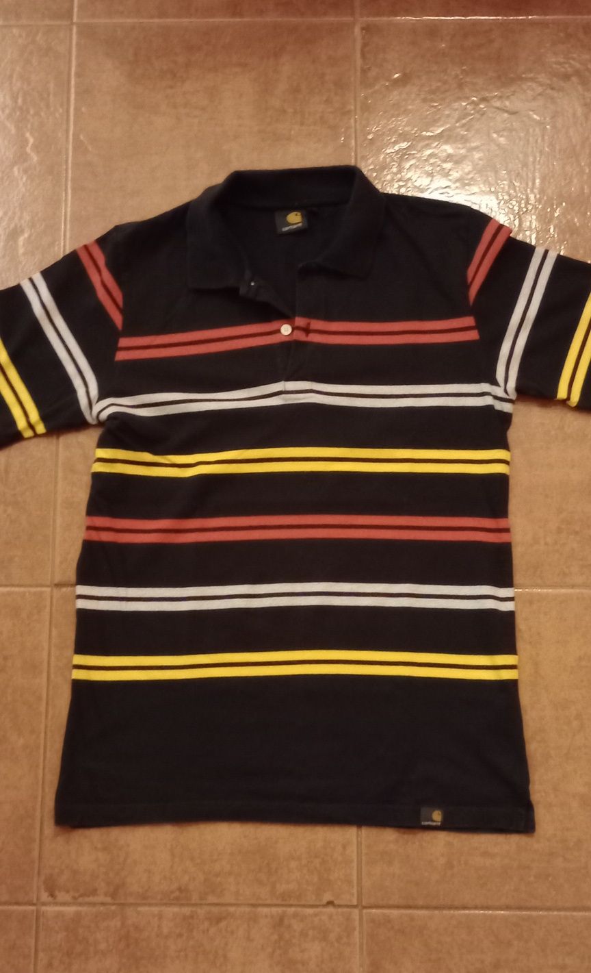 Lote 4 polos , 3 da Fred Perry um da Carhartt