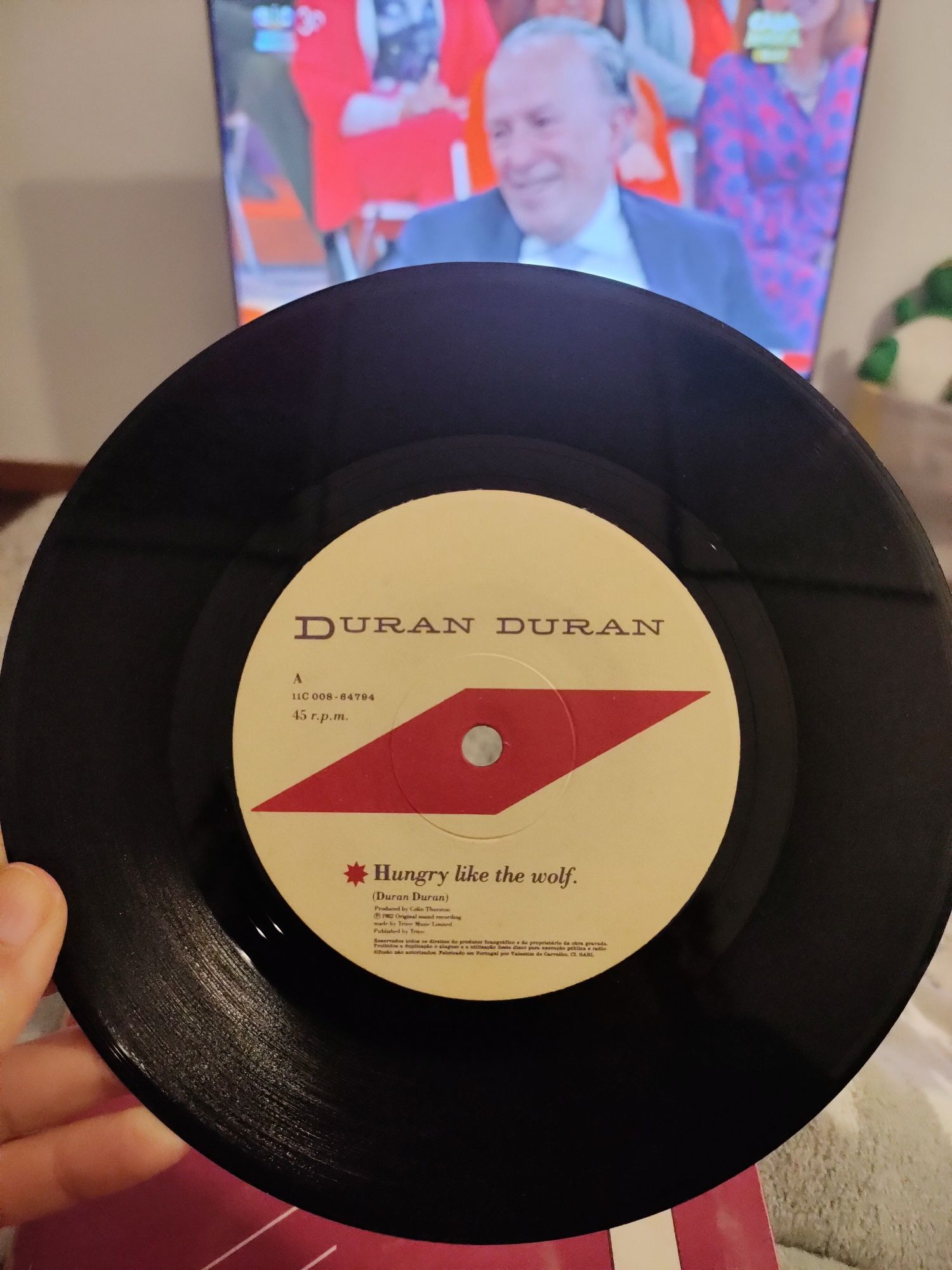 Duran Duran Single Vinil "Hungry Like the Wolf" (1982)

LADO A: Hungry