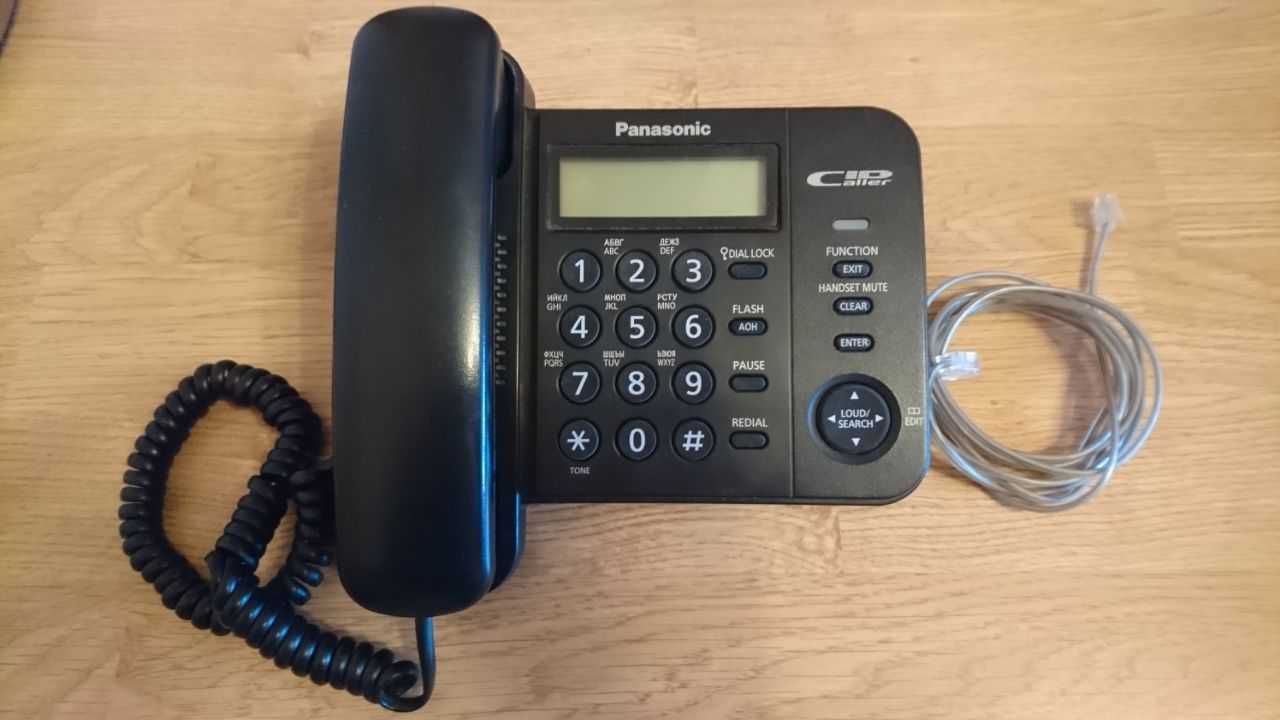 Проводной стационарный телефон Panasonic KX-TS2356UA