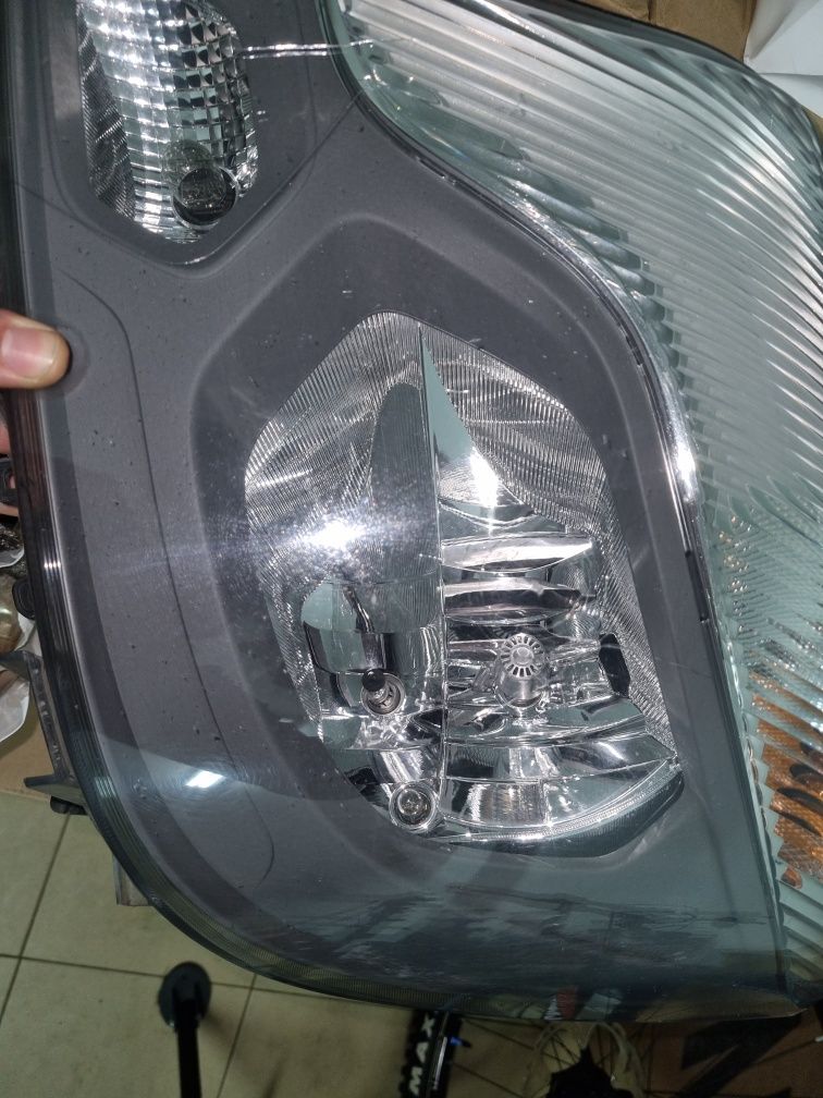 Par Opticas Mercedes sprinter originall