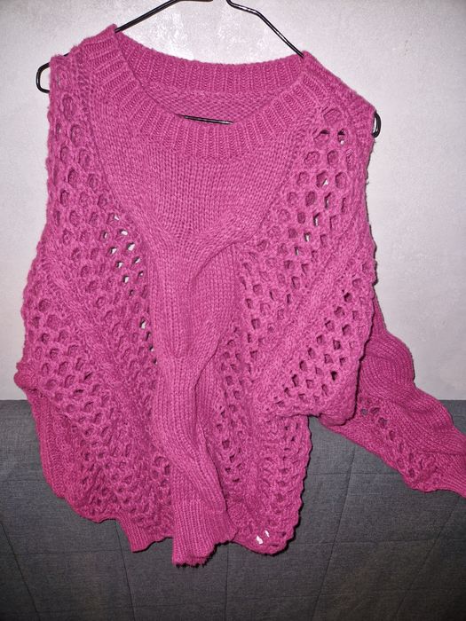 Sweterek fuksja nowy