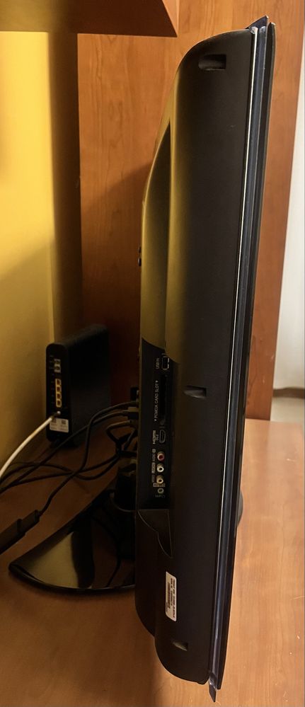TV LG 37LH5000 com comando