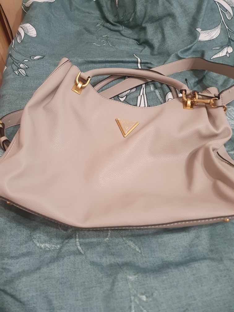 Сумка новая Guess