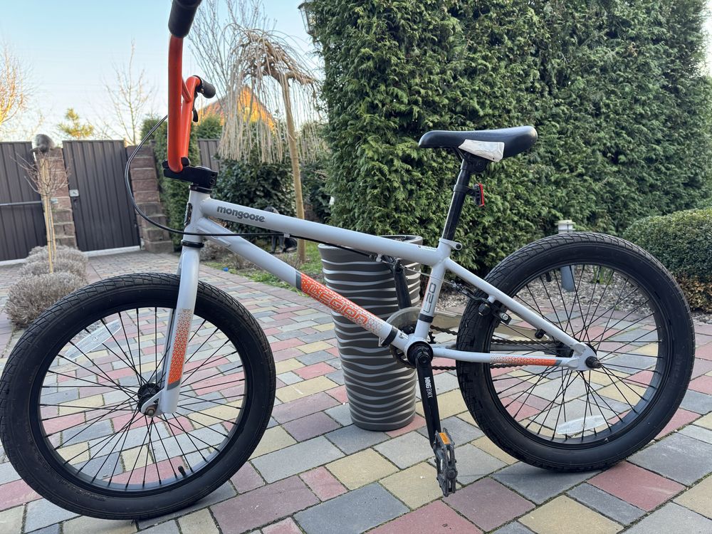 Велосипед BMX для трюків