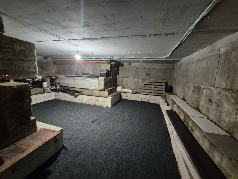 Розрахунок в гривнях.Продаж таунхаусу з ремонтом та меблями!є підвал